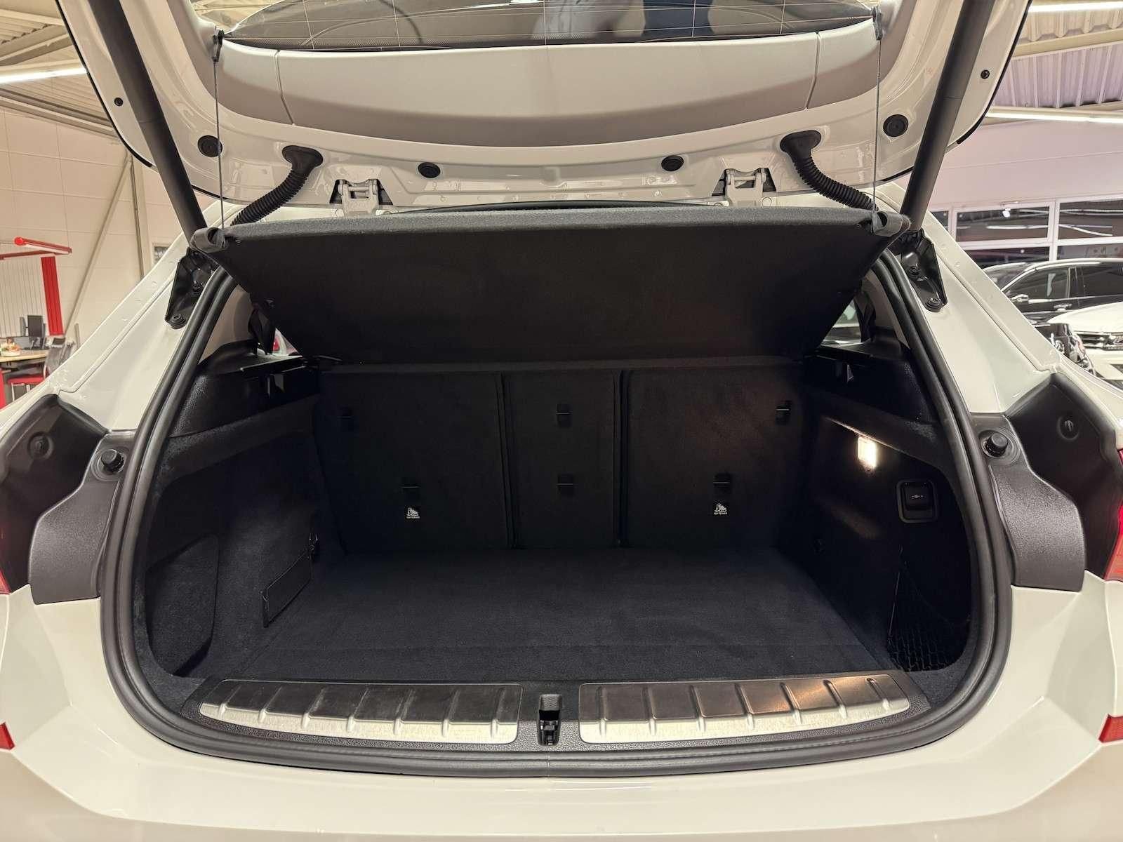BMW xDrive 20i — Foto 9