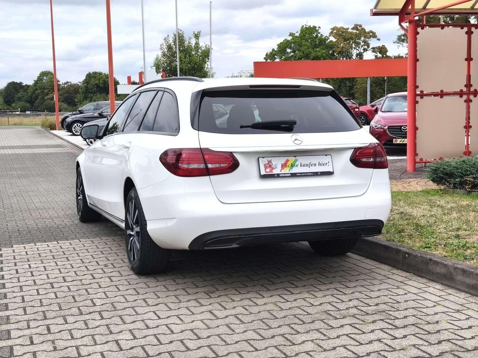 Mercedes-Benz C300d T 4Matic Multibeam — Foto 11