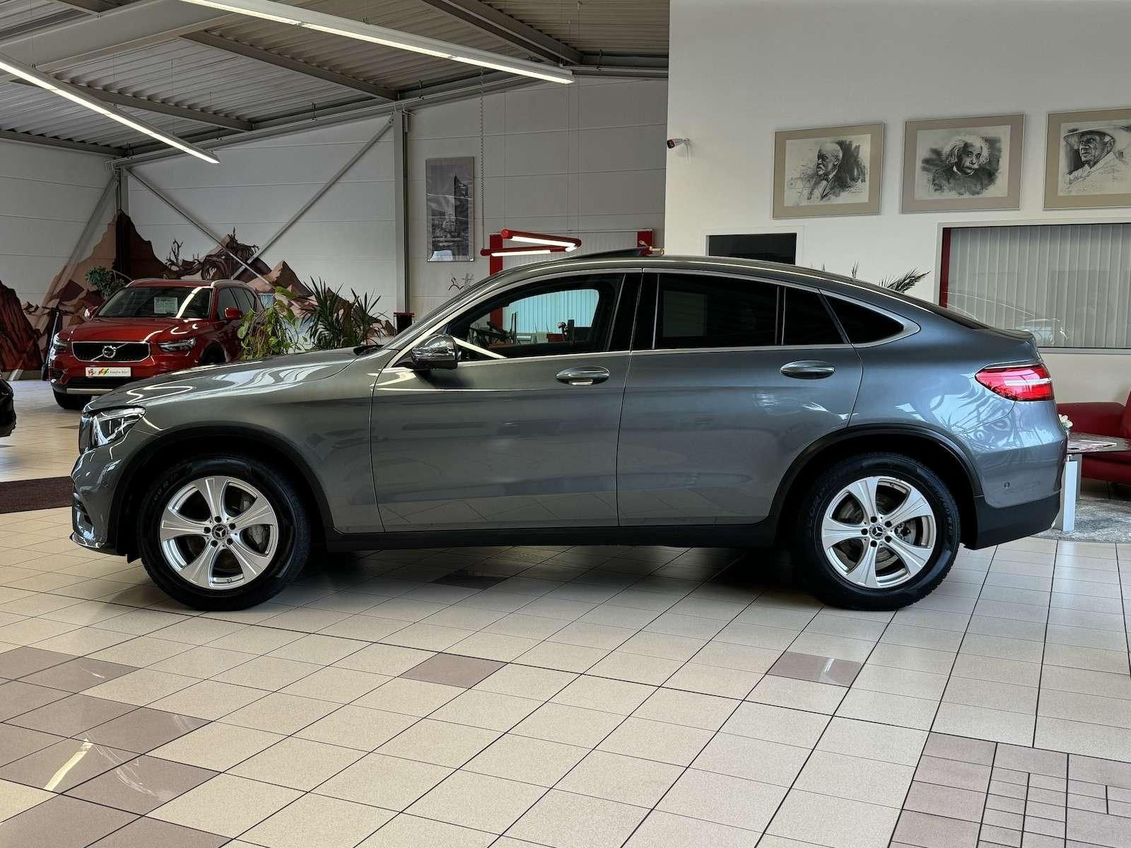 Mercedes-Benz GLC 250 Coupe AMG — Foto 11