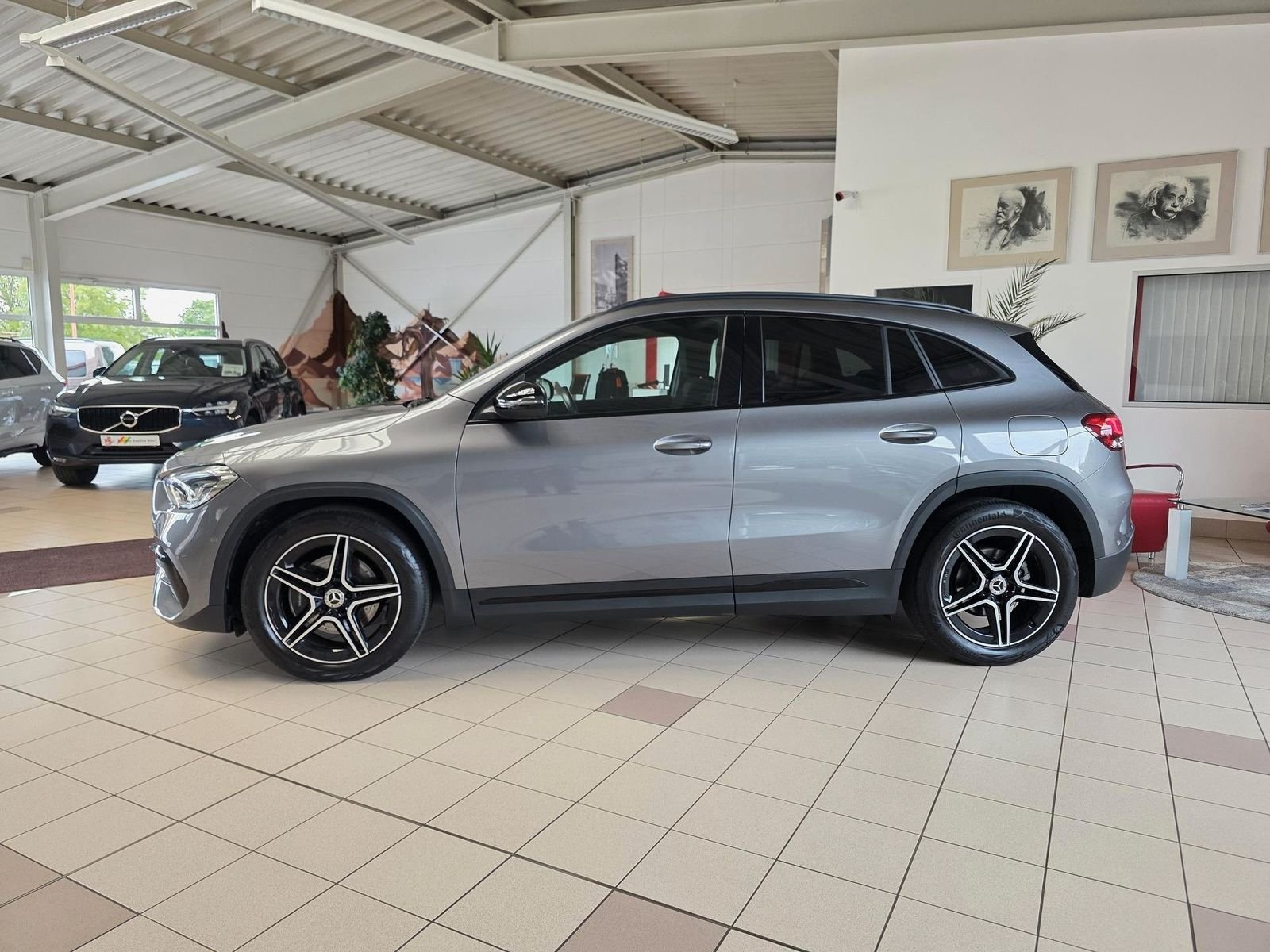 Mercedes-Benz GLA 200 AMG Automatik — Foto 4