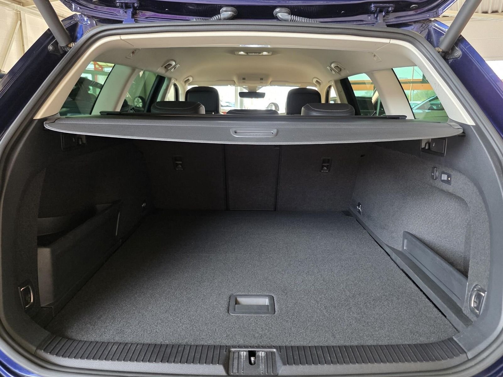 Volkswagen Passat Variant 4M R-Line — Foto 7