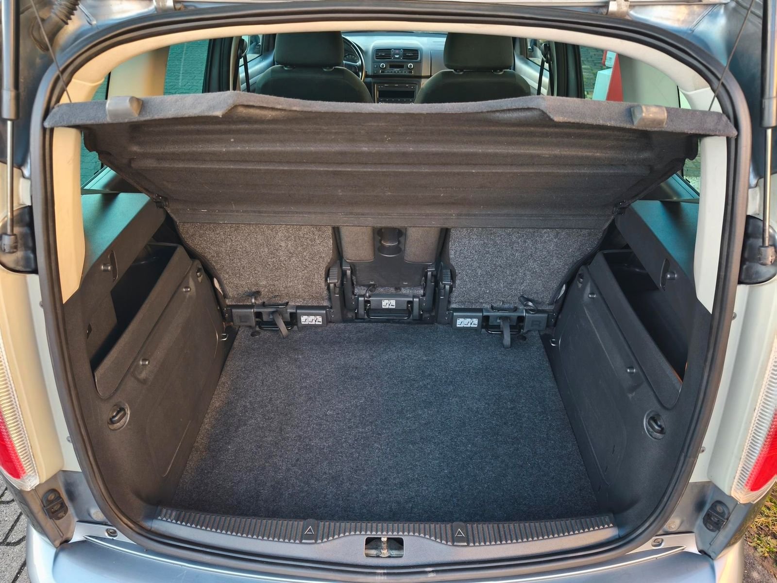 SKODA Roomster 1.2 TSI Klimaauto — Foto 8