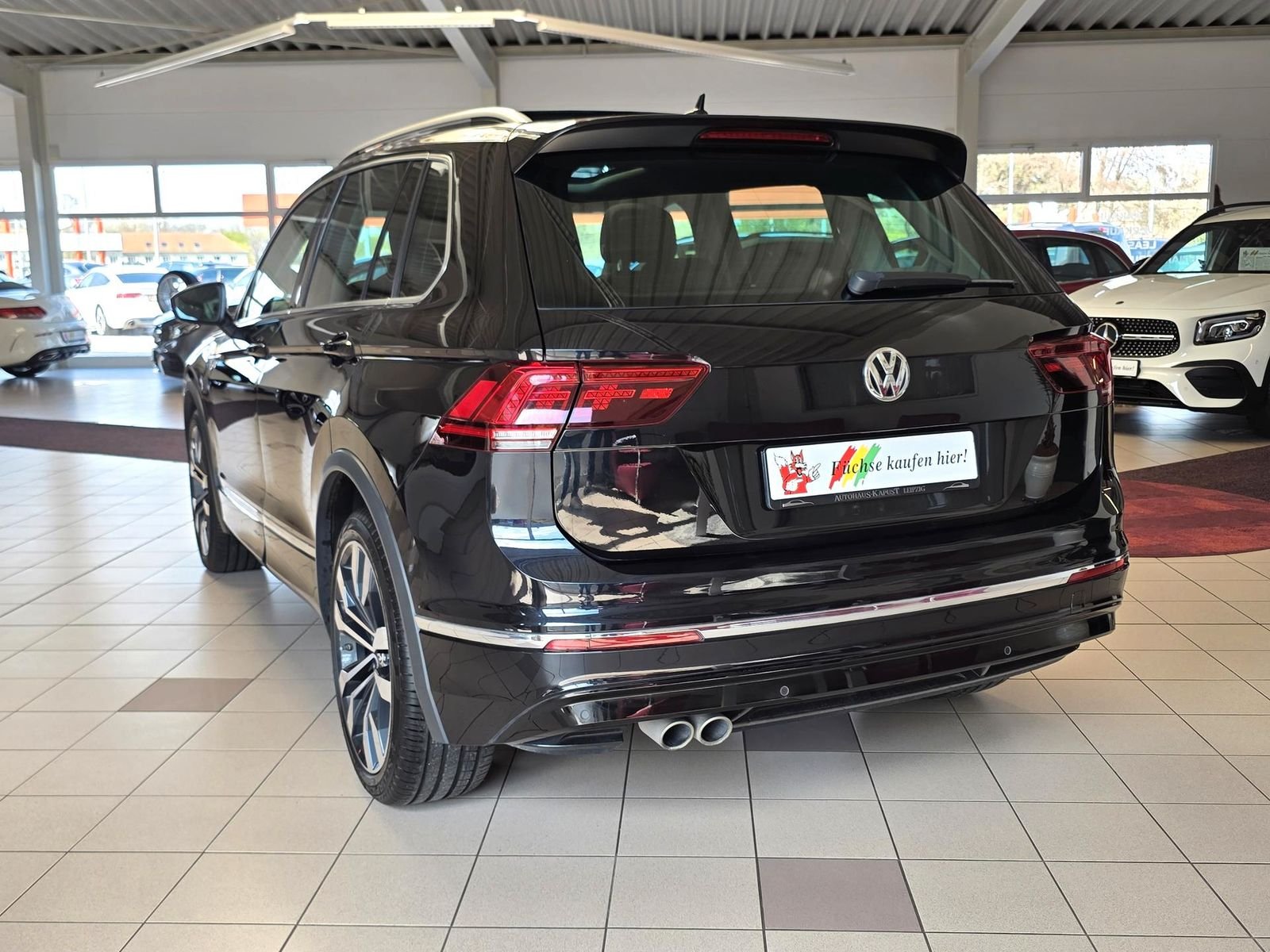 Volkswagen Tiguan R-Line — Foto 5