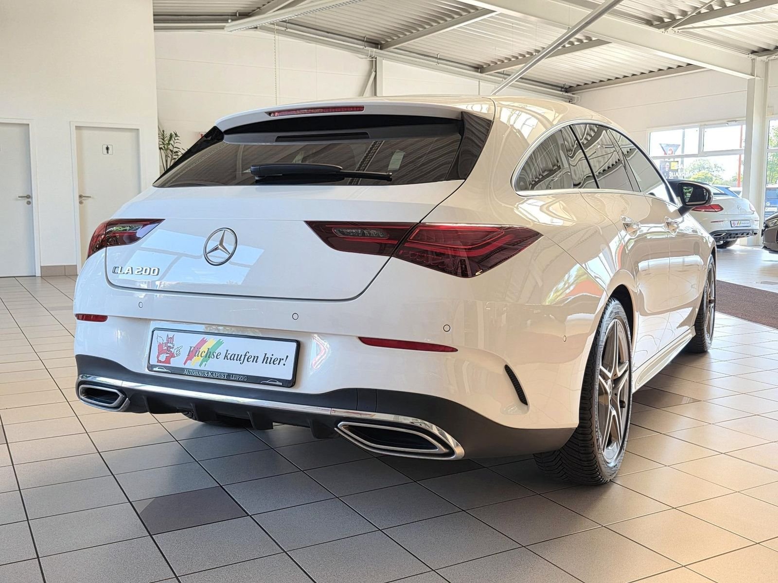 Mercedes-Benz CLA Shooting Brake 200 Aut. AMG Facelift — Foto 10