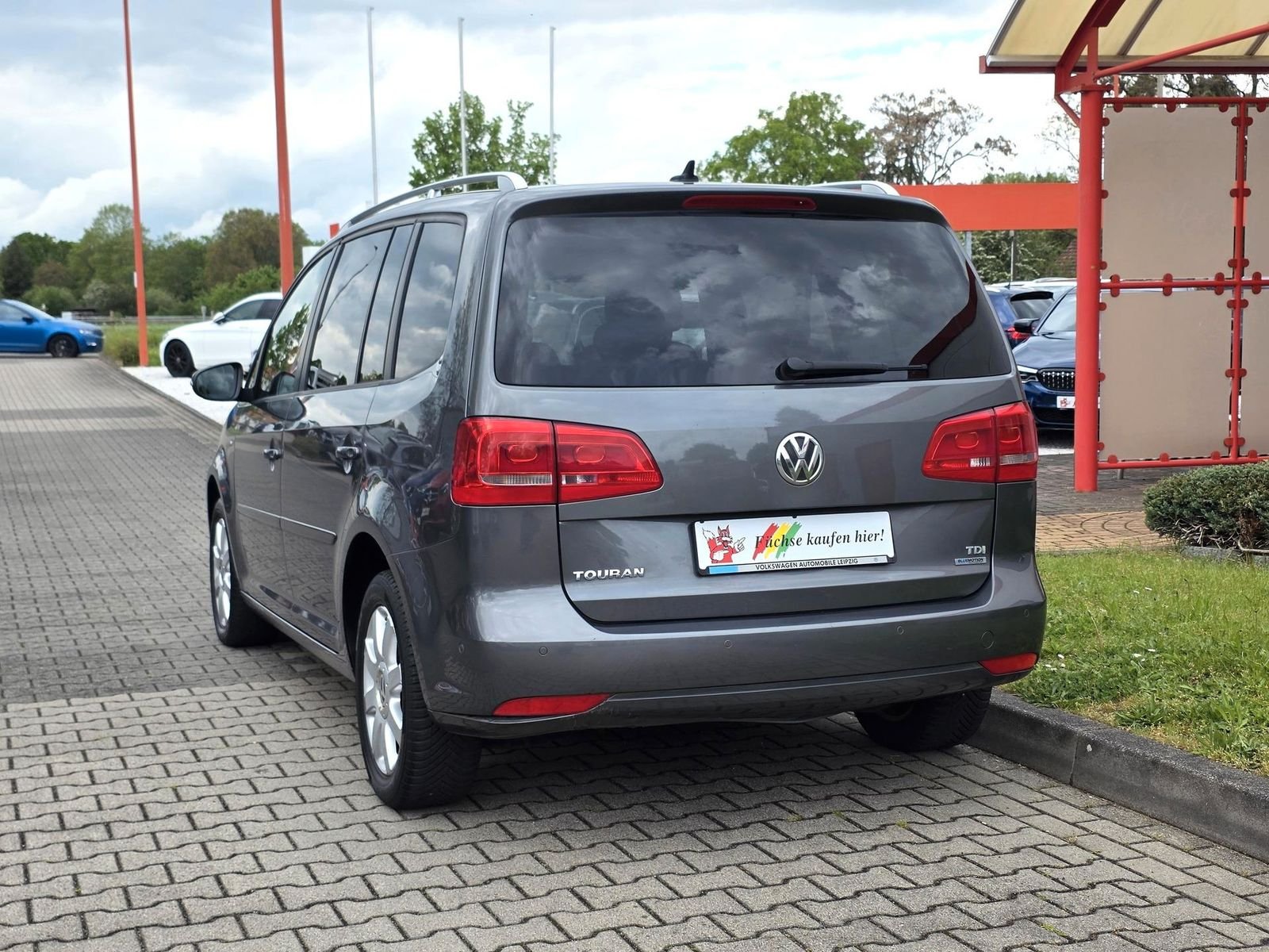 Volkswagen Touran 1.6 TDI Life — Foto 6